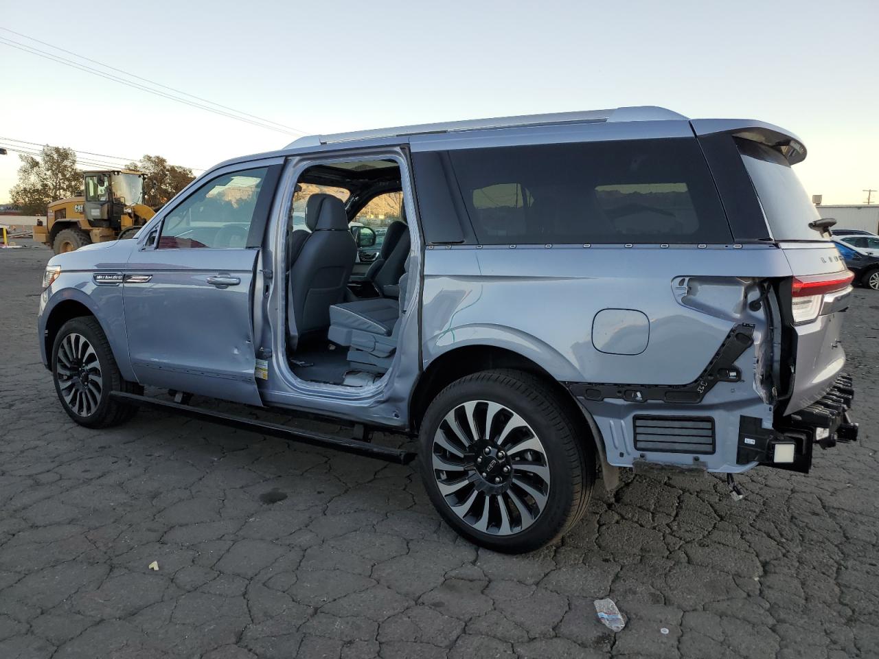 2023 LINCOLN NAVIGATOR L BLACK LABEL VIN:5LMJJ3TG8PEL11712