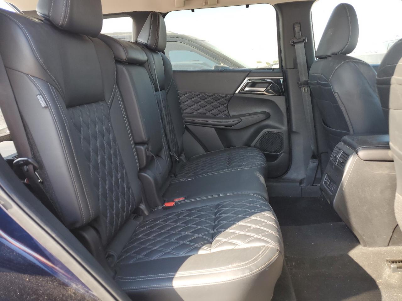 2024 MITSUBISHI OUTLANDER SEL VIN:JA4J3WA86RZ017617