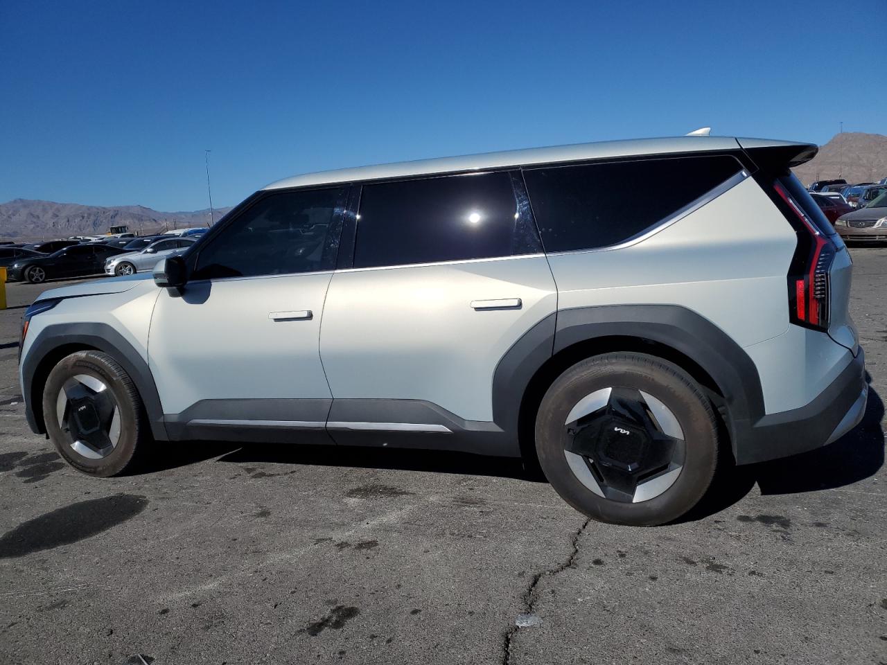 2024 KIA EV9 LIGHT VIN:KNDAB5S10R6021619