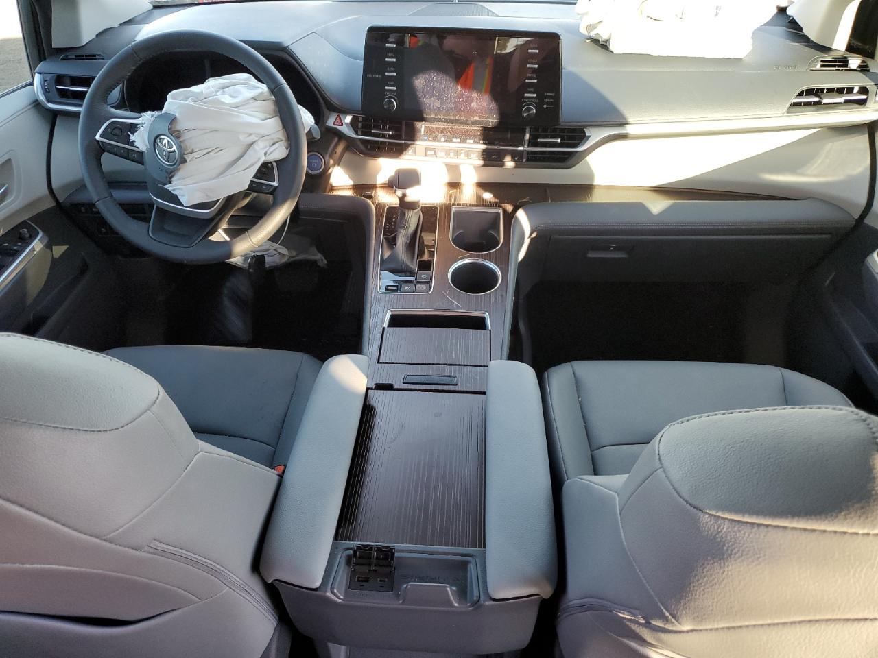 2023 TOYOTA SIENNA XLE VIN:5TDYRKEC8PS145589