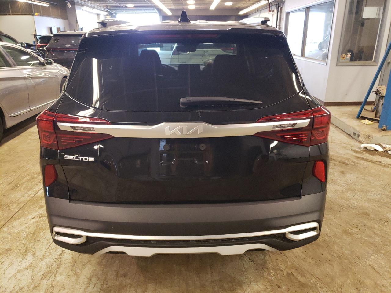 2023 KIA SELTOS EX VIN:KNDERCAA7P7465638