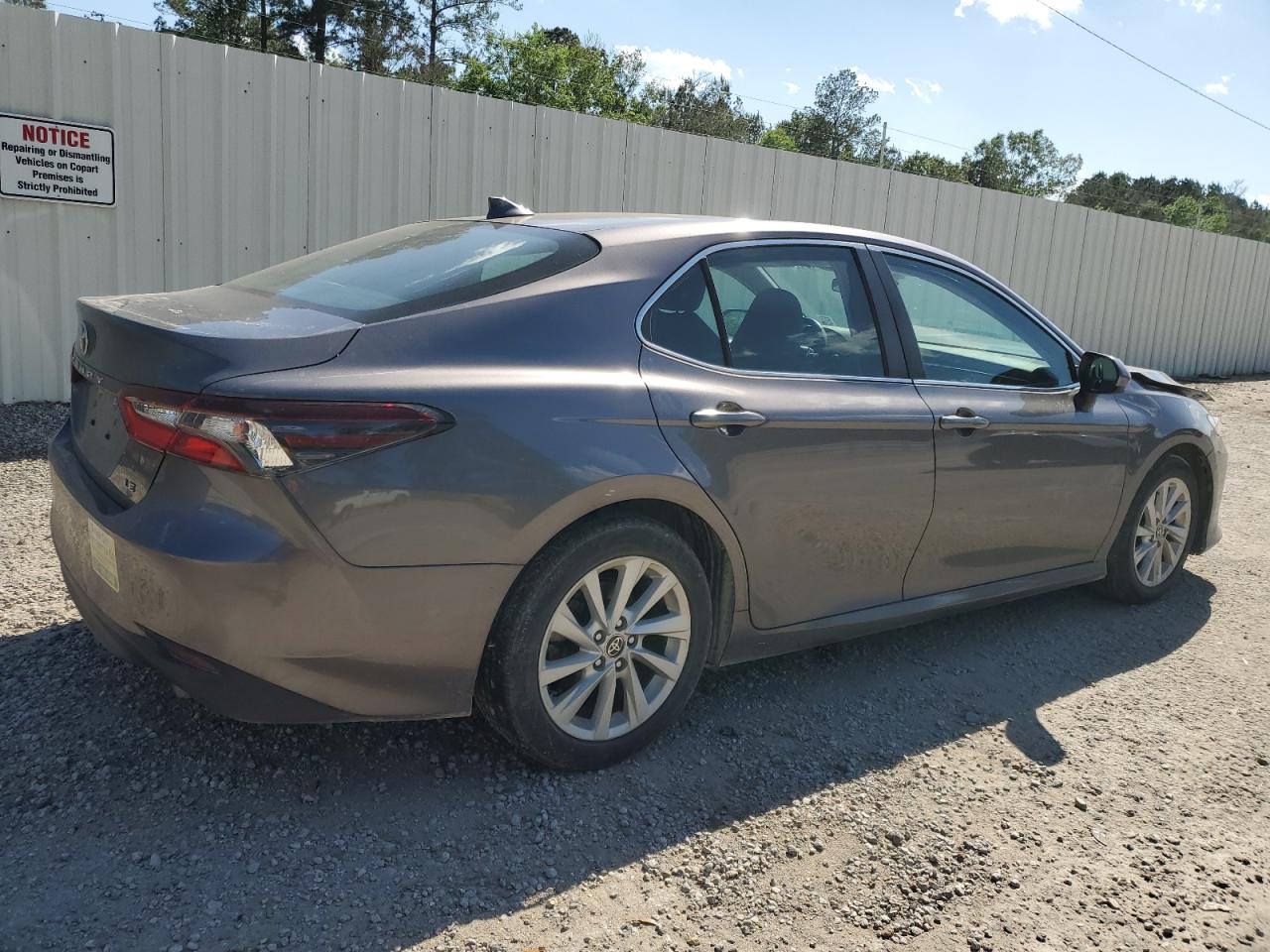 2022 TOYOTA CAMRY LE VIN:4T1C11AK7NU622381