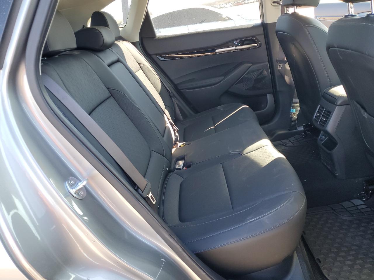 2023 KIA SELTOS EX VIN:KNDERCAA7P7440223