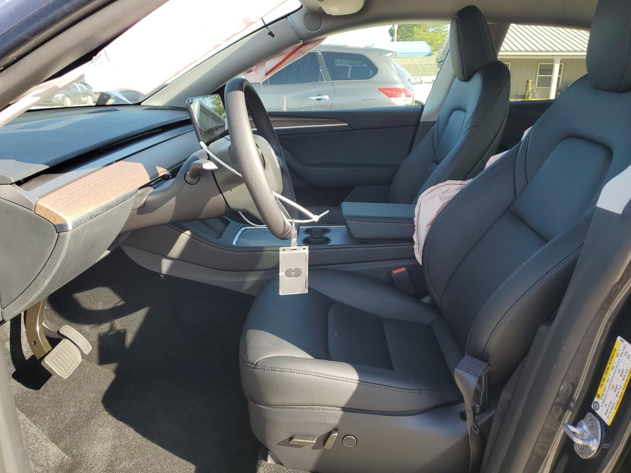 2024 TESLA MODEL Y  VIN:7SAYGDED8RF158962