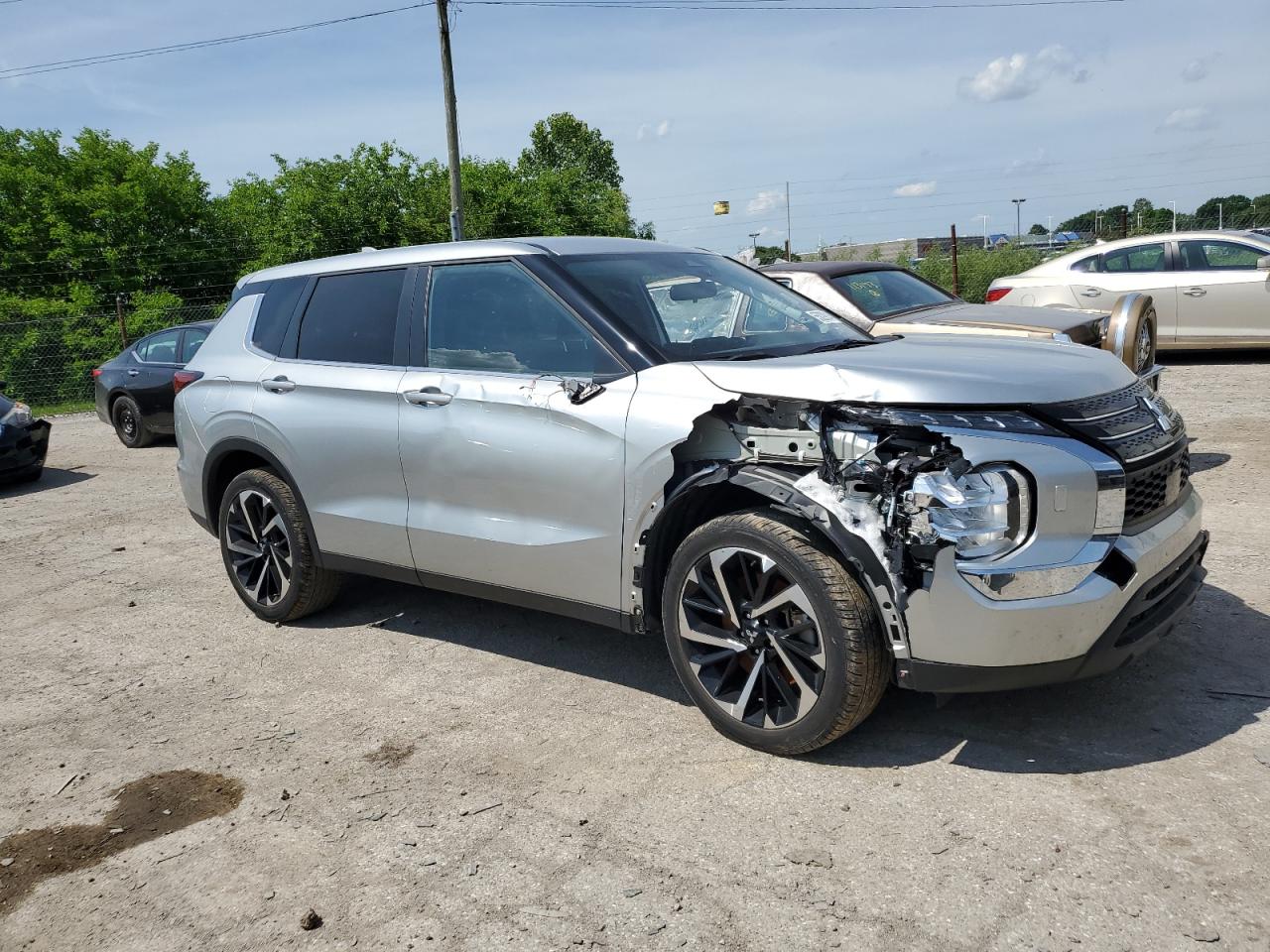 2022 MITSUBISHI OUTLANDER ES VIN:JA4J4TA8XNZ035513