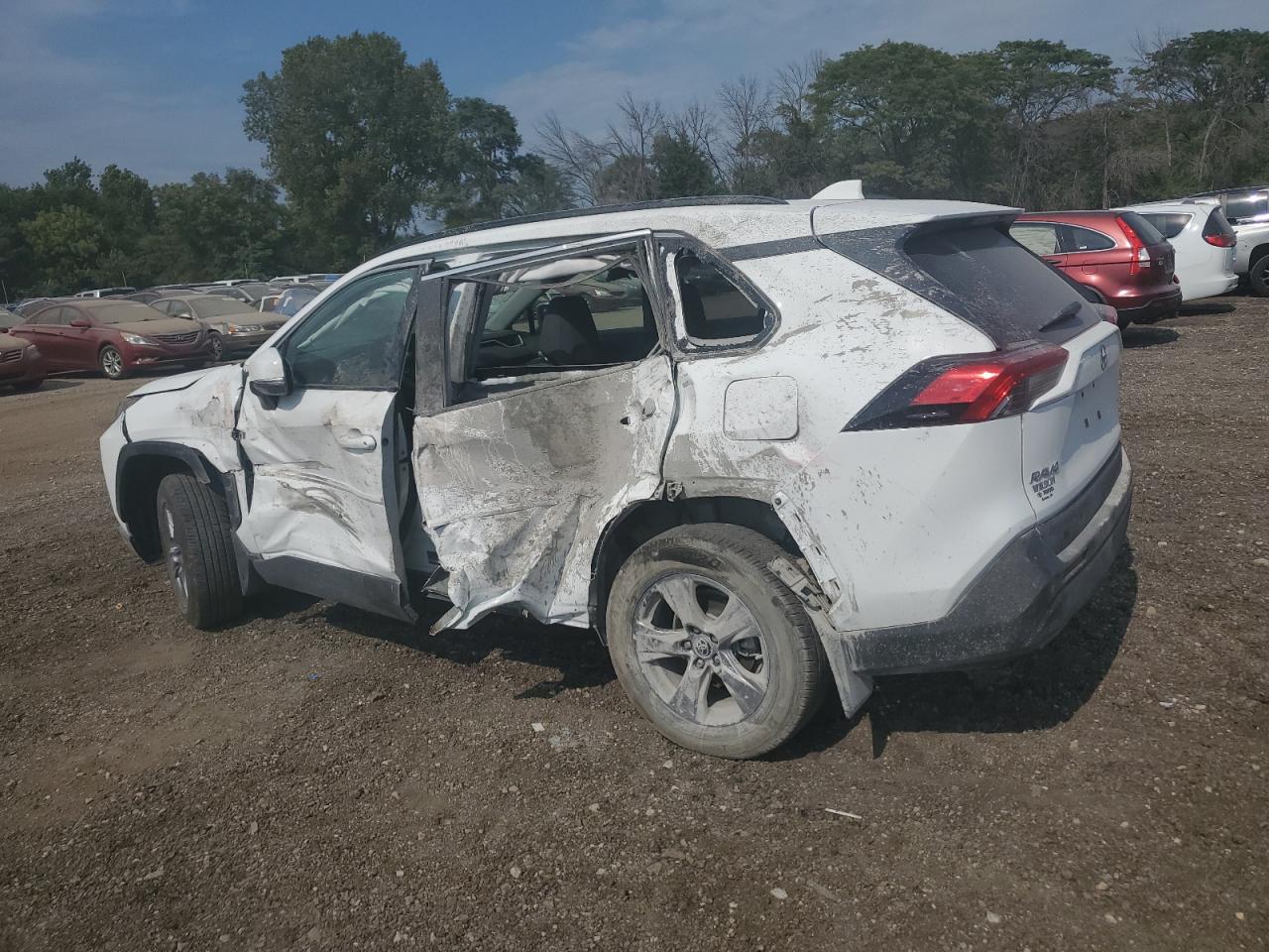 2023 TOYOTA RAV4 XLE VIN:2T3P1RFV3PC391610