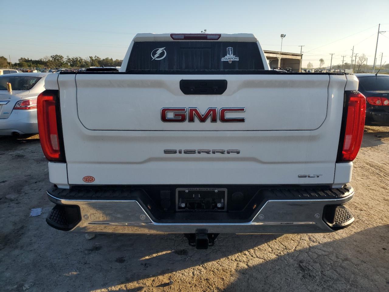 2022 GMC SIERRA C1500 SLT VIN:3GTPHDED5NG644462