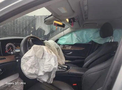 2017 Mercedes-Benz E 300 VIN: