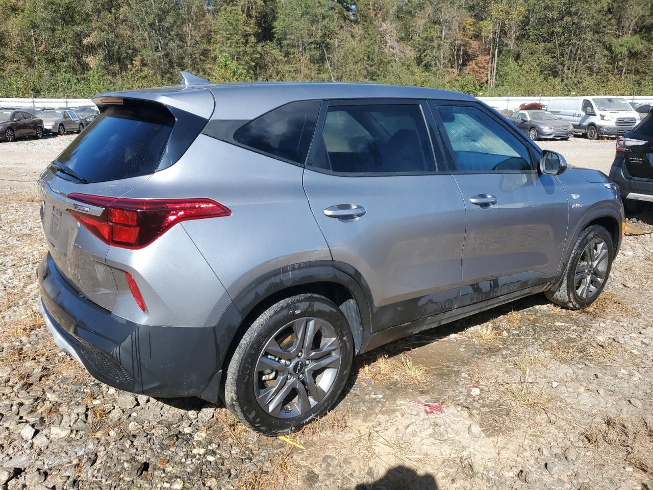 2023 KIA SELTOS LX VIN:KNDEPCAA3P7370564