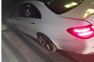 2017 Mercedes-Benz E 300 WDDZF4KB8HA077058 VIN:WDDZF4KB8HA077058