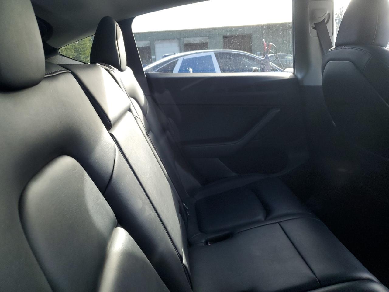 2024 TESLA MODEL Y  VIN:7SAYGAEE1RF988982