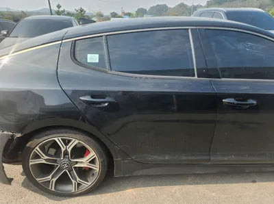 2018 Kia Stinger KNAE351BDJS013255 VIN:KNAE351BDJS013255