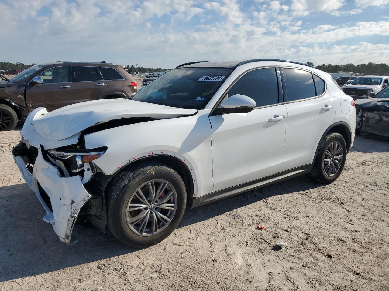 2022 ALFA ROMEO STELVIO  VIN:ZASPAKANXN7D28081