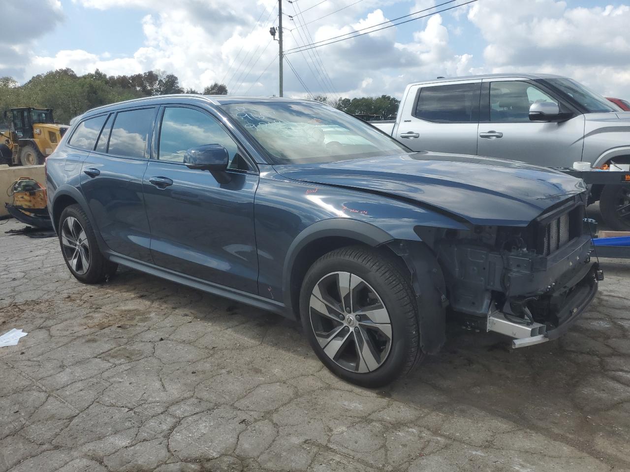 2022 VOLVO V60 CROSS COUNTRY T5 MOMENTUM VIN:YV4102WK6N2089607