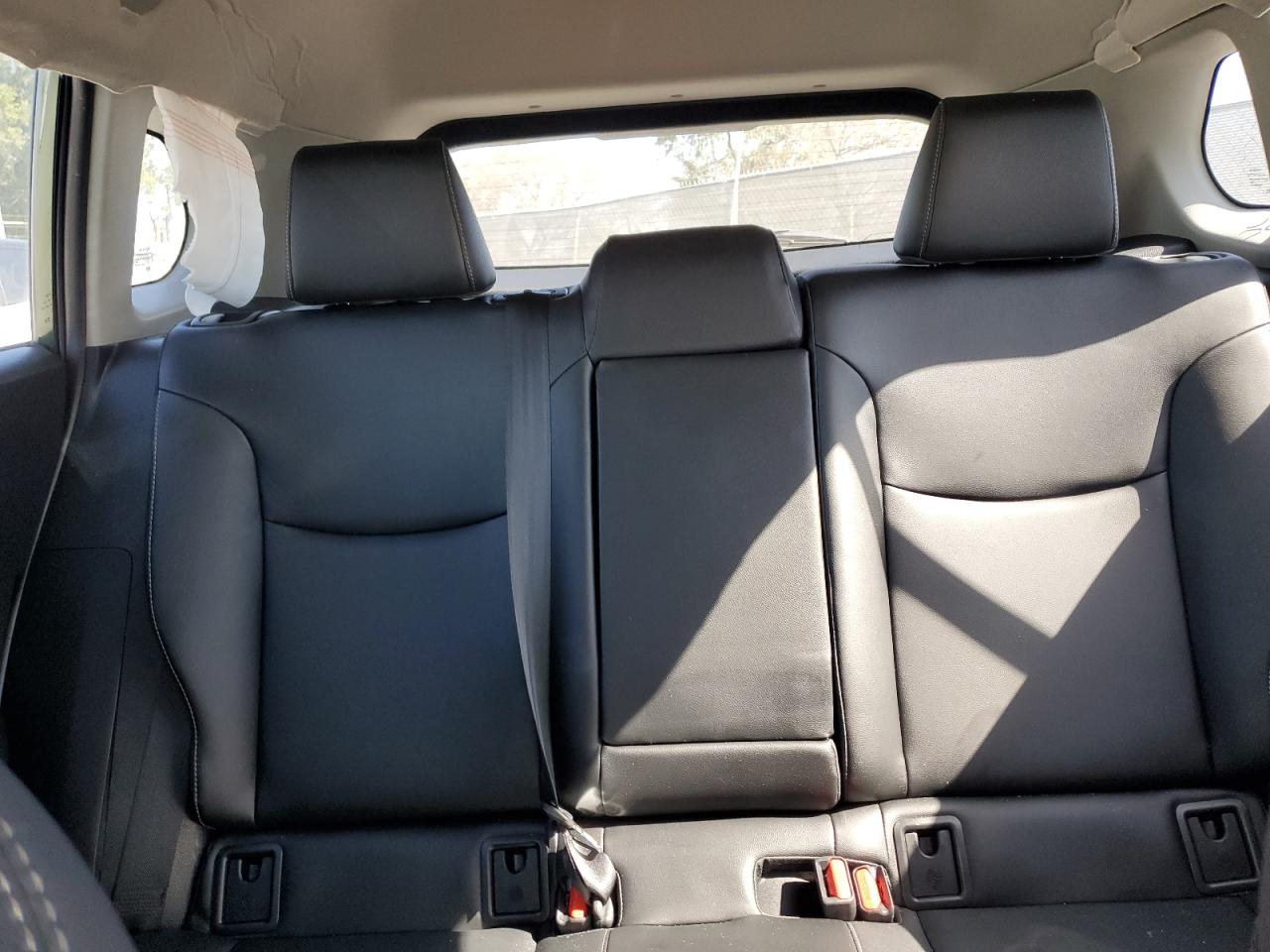 2023 TOYOTA COROLLA CROSS XLE VIN:7MUDAABG2PV047865