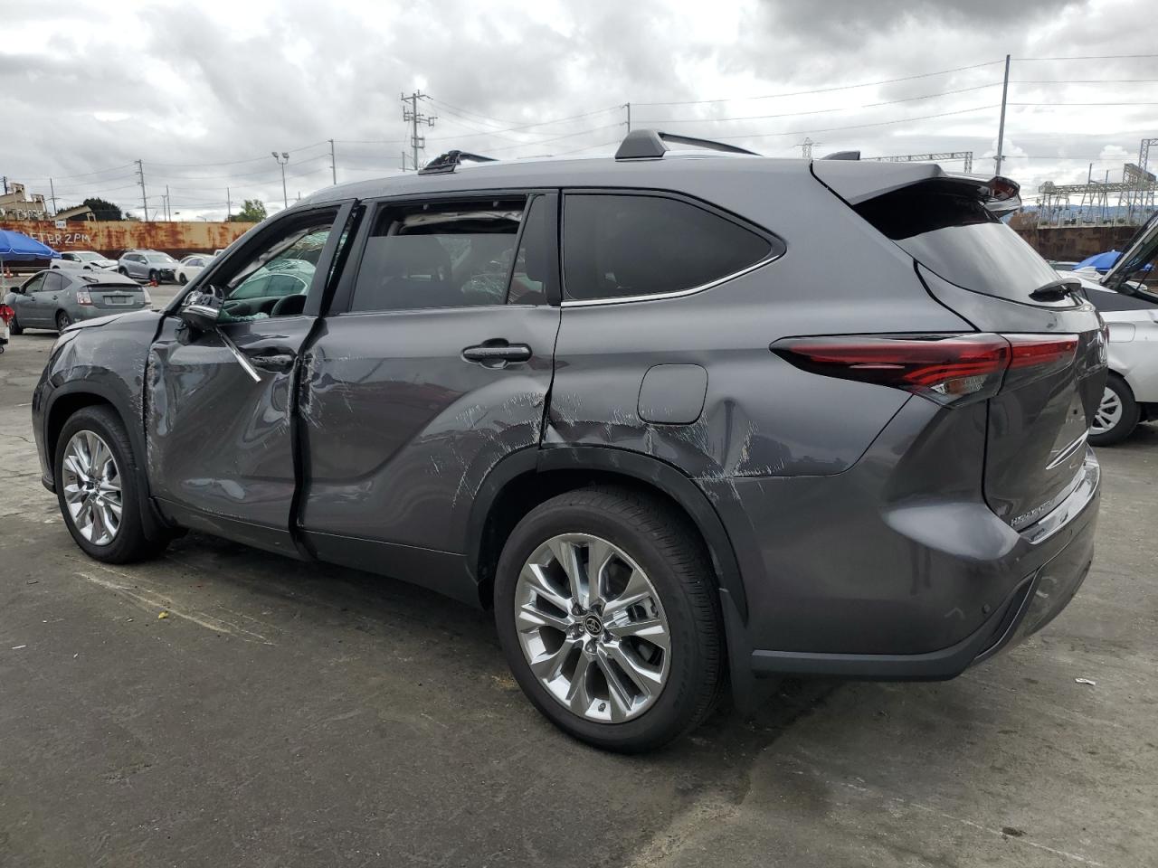 2024 TOYOTA HIGHLANDER LE VIN:5TDKDRBH0RS530998