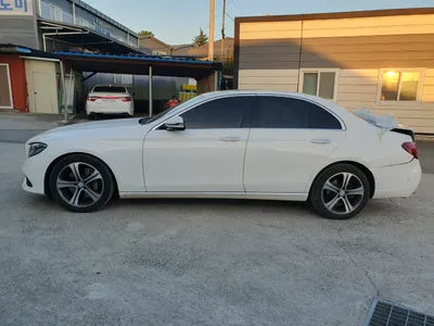 2017 Mercedes-Benz E 300 WDDZF4JB8HA169451 VIN:WDDZF4JB8HA169451