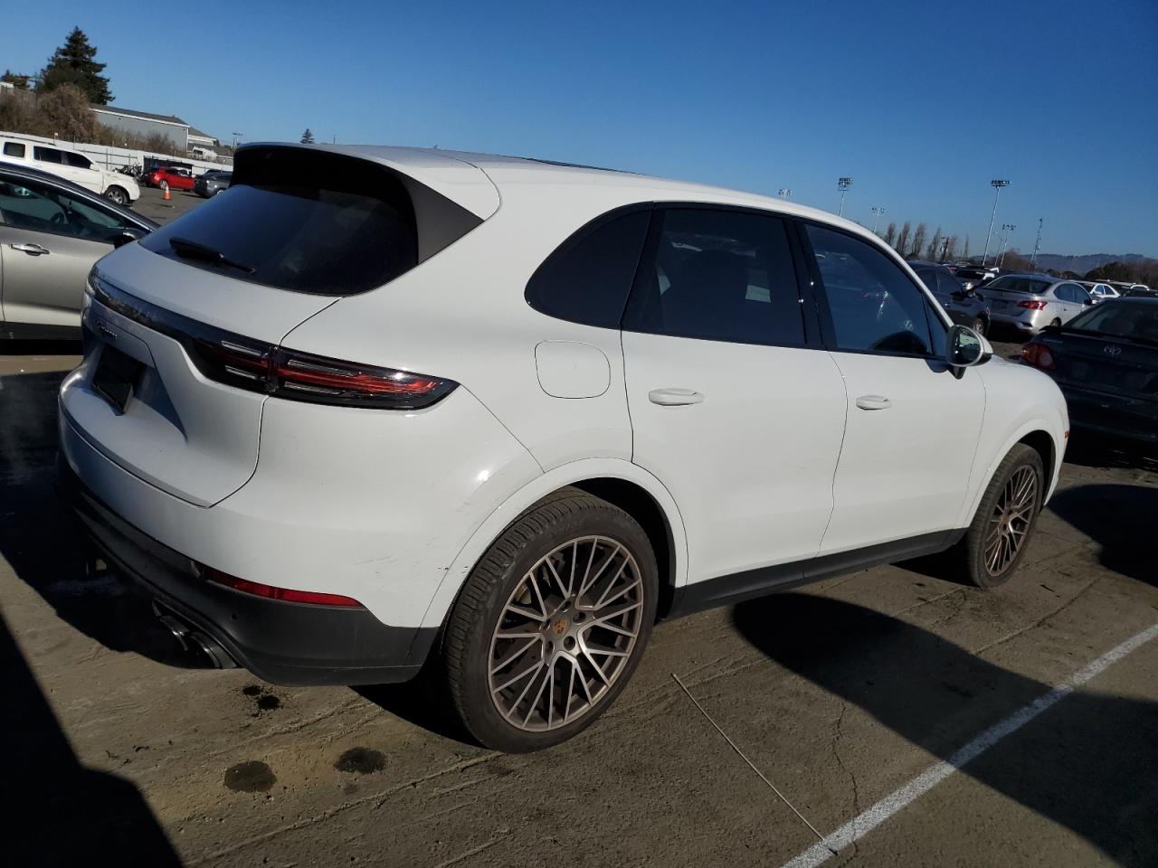2022 PORSCHE CAYENNE  VIN:SALE2FEU3P2204717