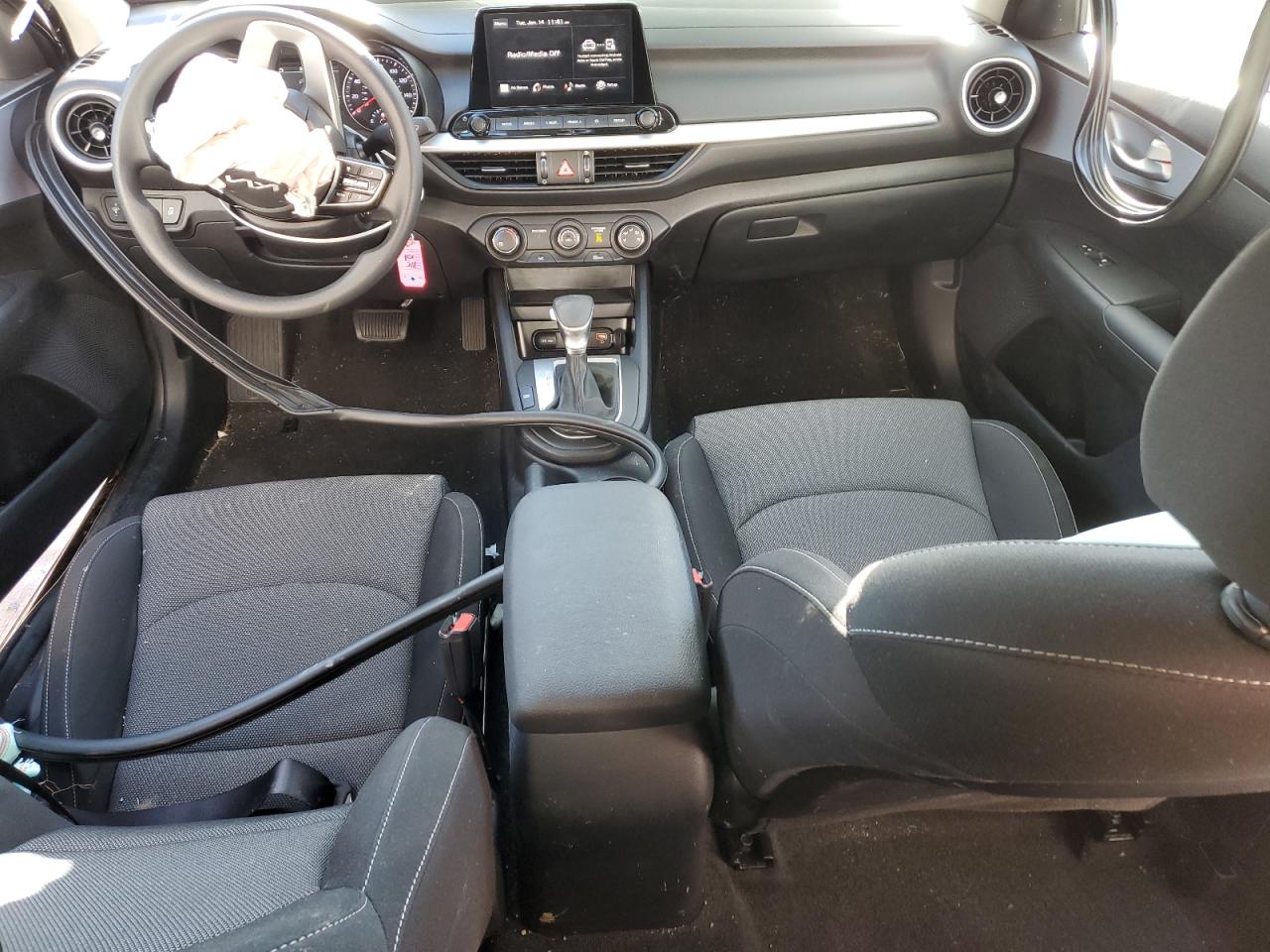 2024 KIA FORTE LX VIN:3KPF24AD7RE811845