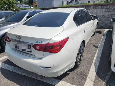 2016 Infiniti Q50 VIN: