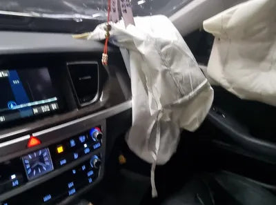 2016 Genesis G80 VIN: