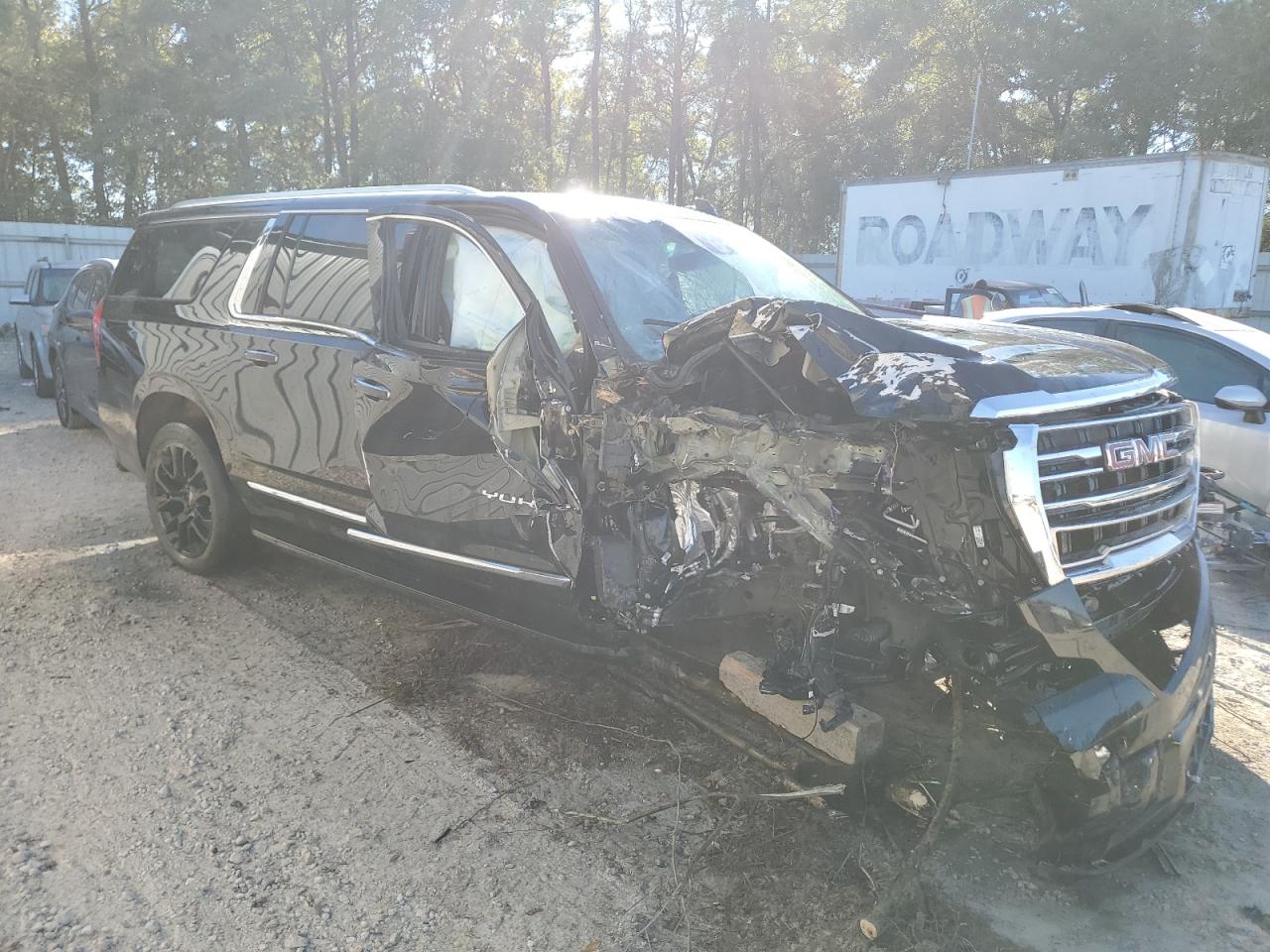 2023 GMC YUKON XL C1500 SLT VIN:1GKS1GKD9PR139844