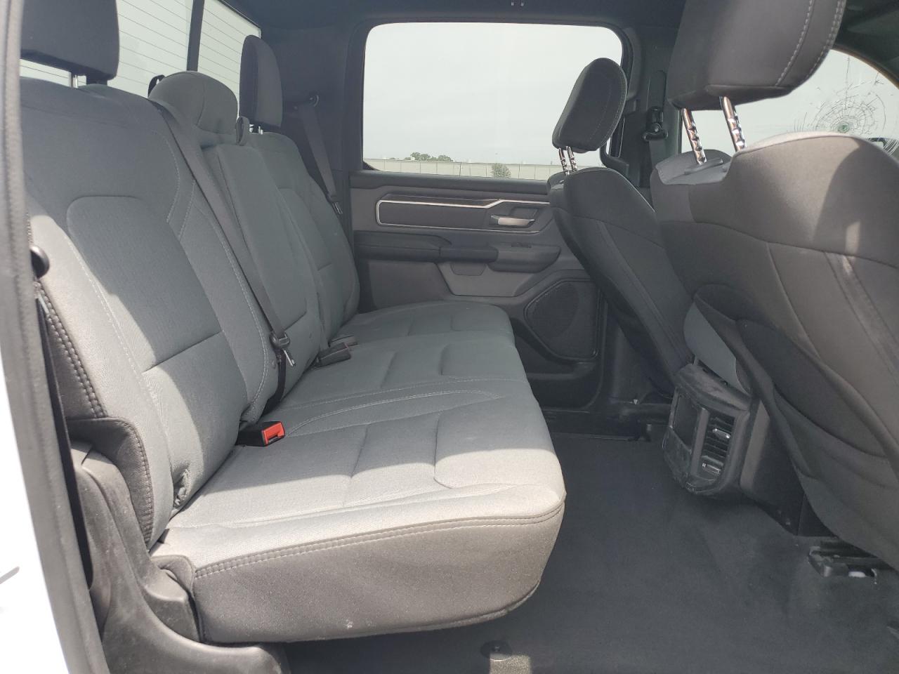 2022 RAM 1500 BIG HORN/LONE STAR VIN:1C6RREFG2NN227853