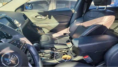 2020 Jeep Cherokee VIN: