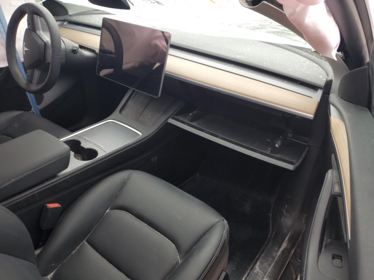 2022 TESLA MODEL Y  VIN:7SAYGDEE4NA019623