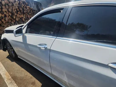 2015 Mercedes-Benz E 220 VIN: