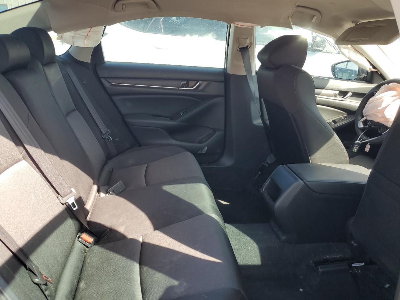 2022 HONDA ACCORD LX VIN:1HGCV1F19NA068210