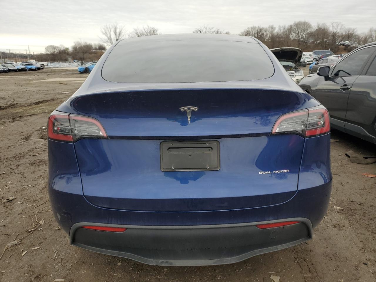 2023 TESLA MODEL Y  VIN:7SAYGDEE1PA205753