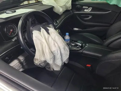 2016 Mercedes-Benz E 220 VIN: