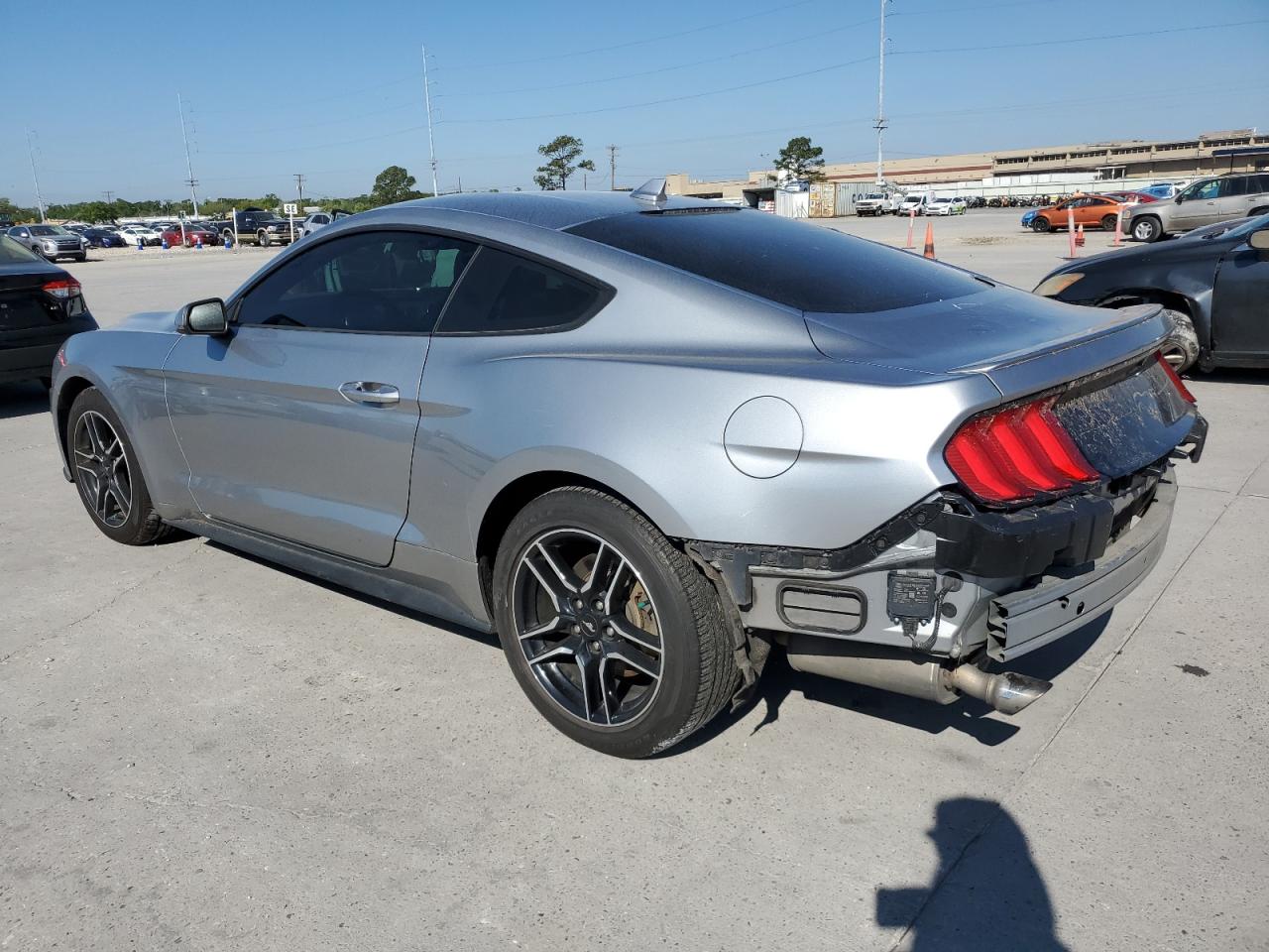 2022 FORD MUSTANG  VIN:1FA6P8TH8N5129030