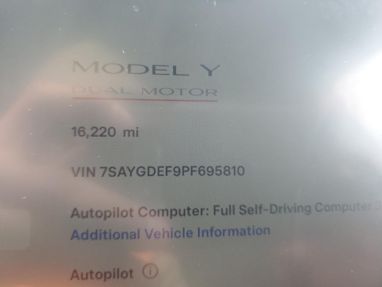 2023 TESLA MODEL Y  VIN:7SAYGDEF9PF695810