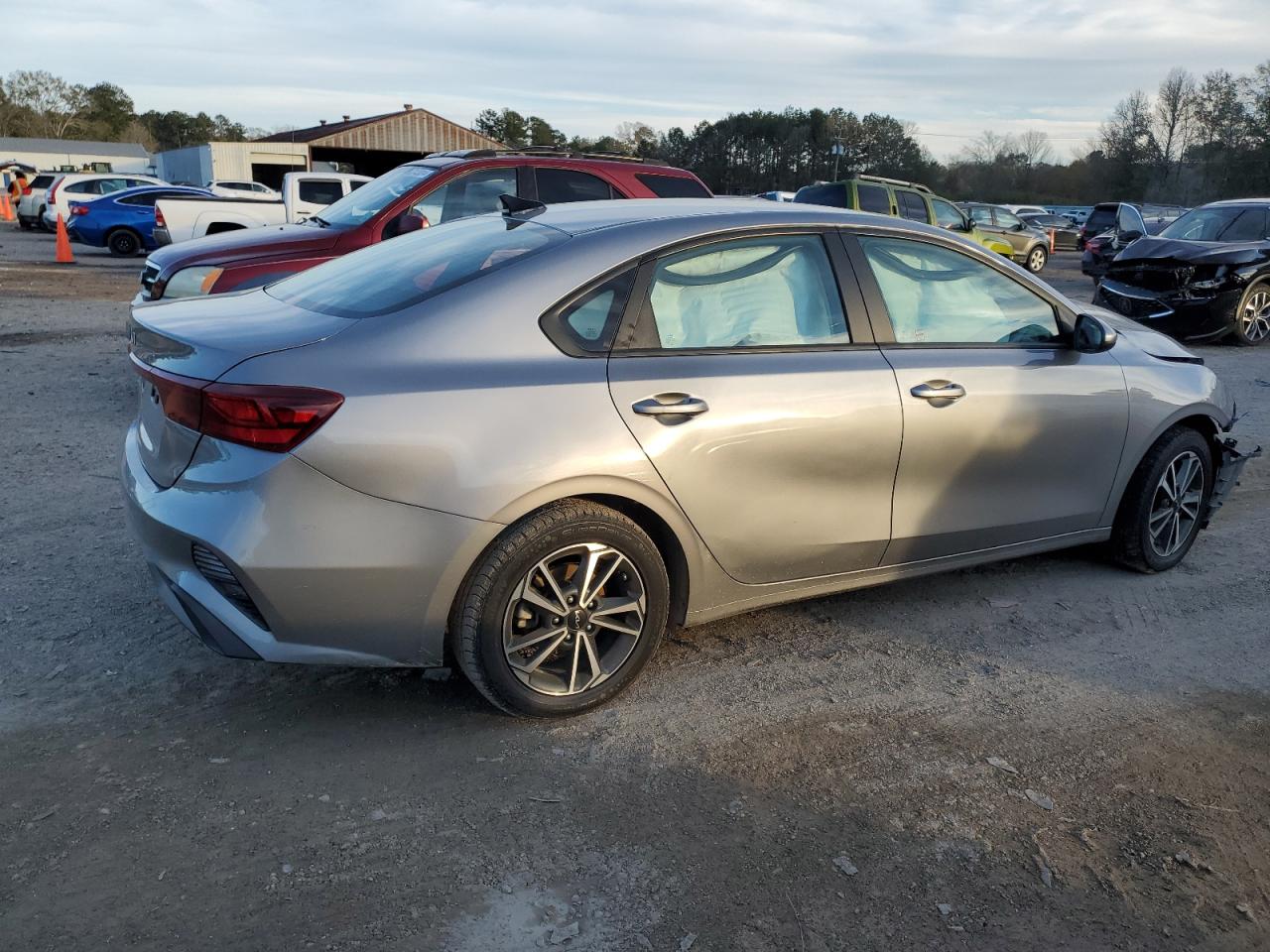 2023 KIA FORTE LX VIN:3KPF24AD8PE553428