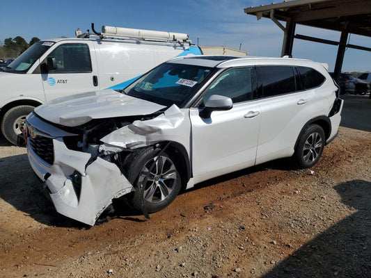 2022 TOYOTA HIGHLANDER XLE VIN:5TDGZRAH9NS092131