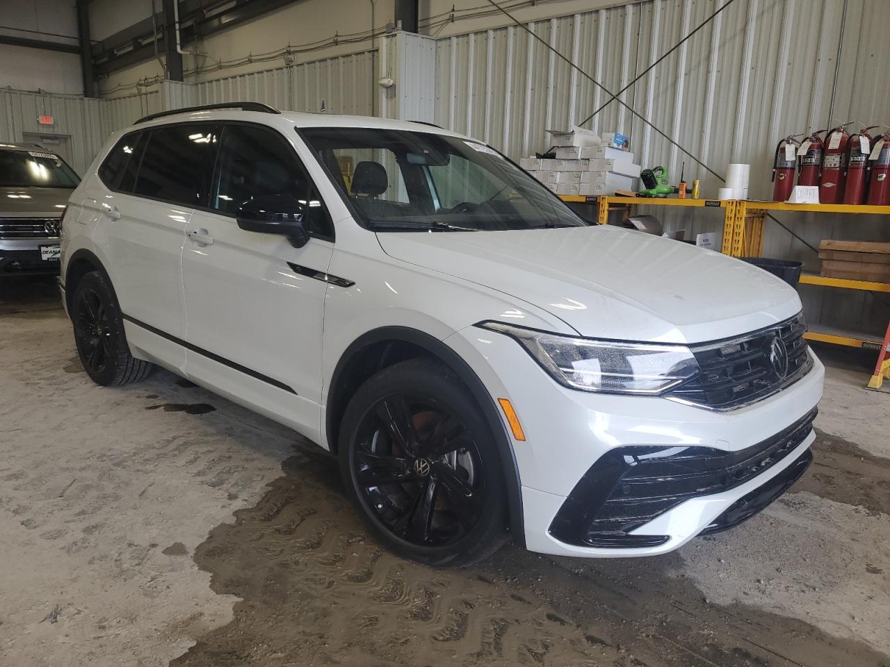 2024 VOLKSWAGEN TIGUAN SE R-LINE BLACK VIN:3VVCB7AXXRM112800