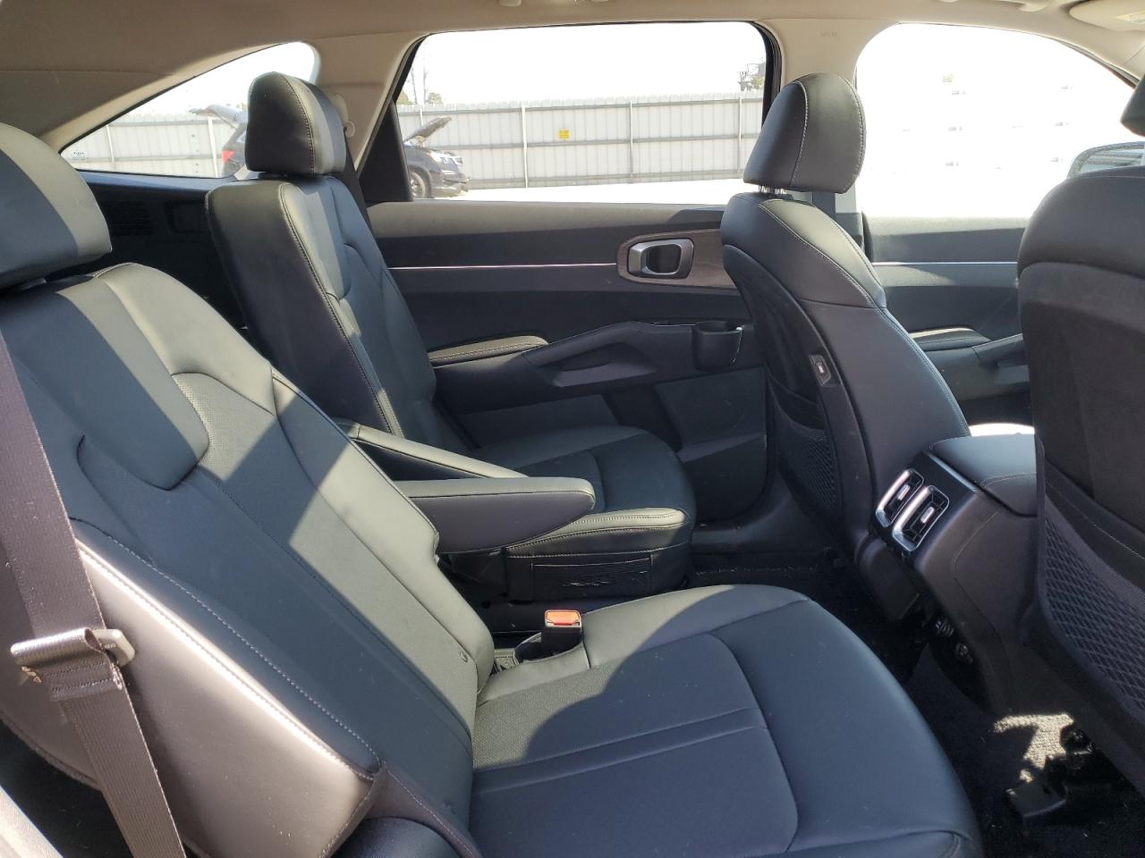 2023 KIA SORENTO EX VIN:5XYRHDLF1PG206570