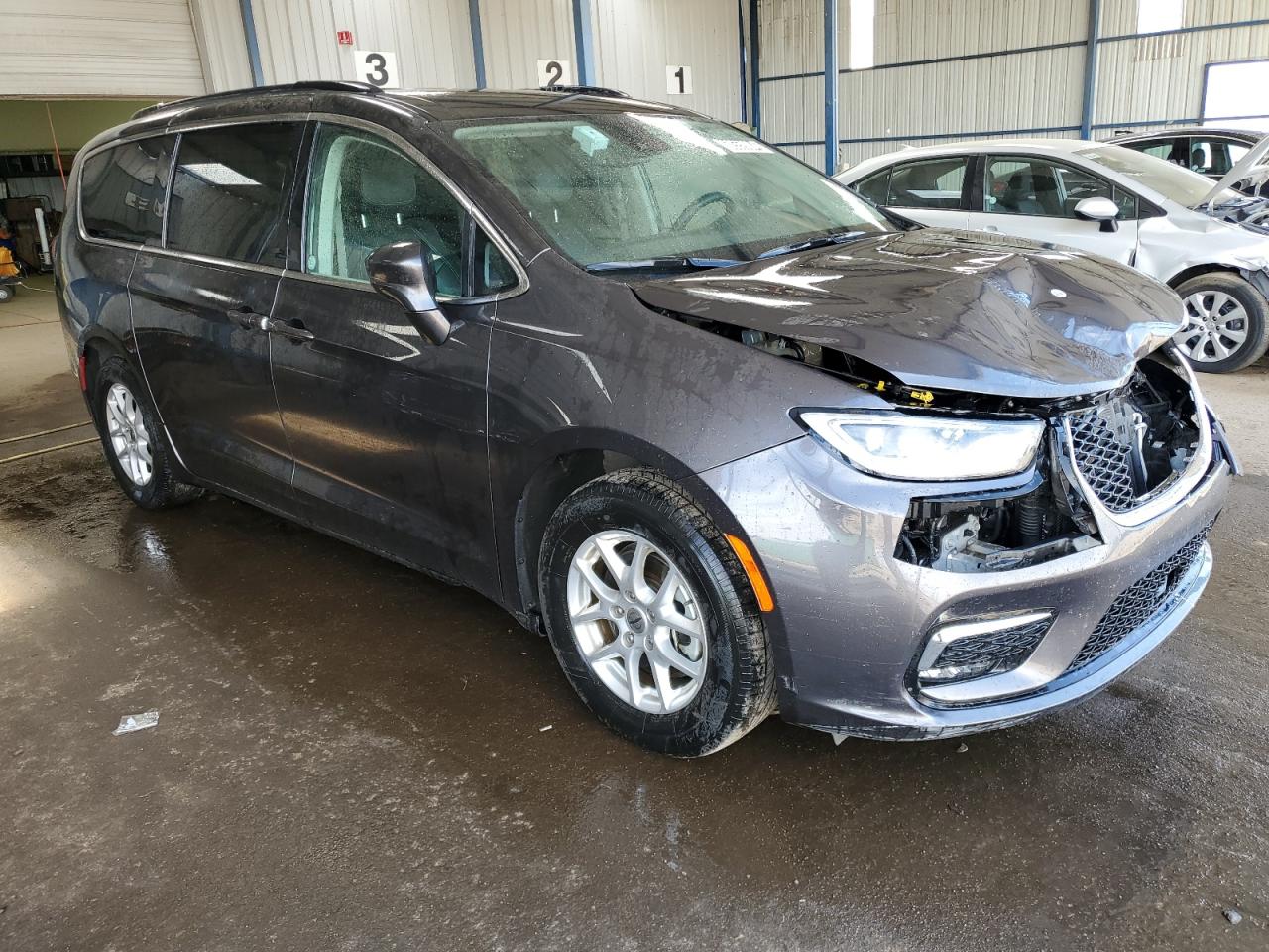 2022 CHRYSLER PACIFICA TOURING L VIN:2C4RC1BG1NR109224