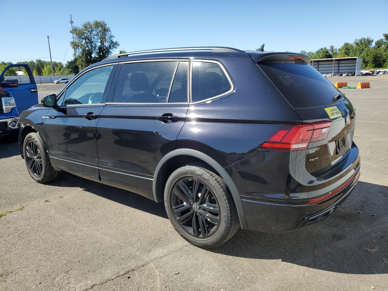 2022 VOLKSWAGEN TIGUAN SE R-LINE BLACK VIN:3VV8B7AX5NM087921