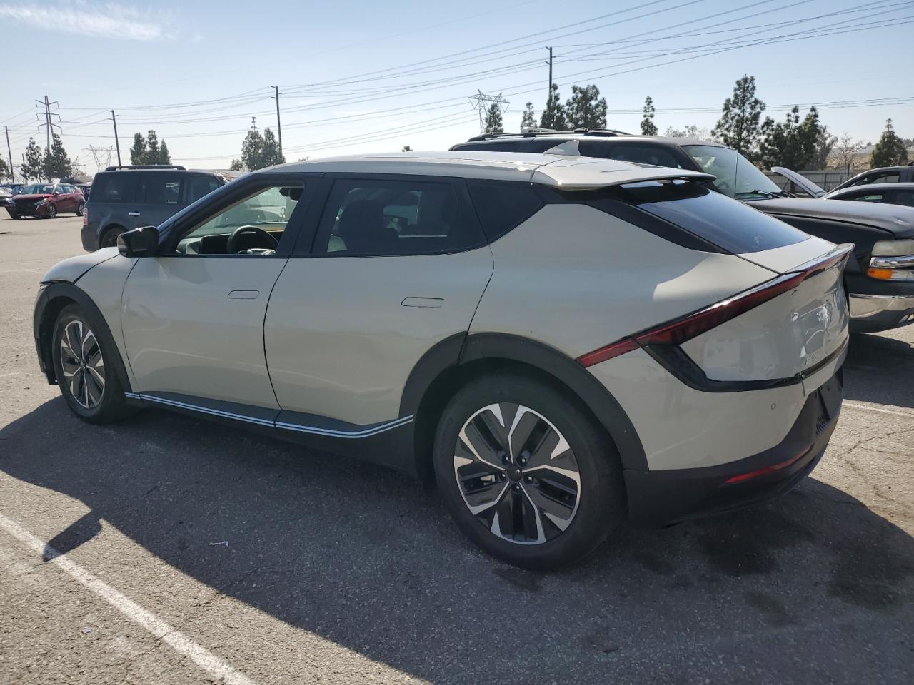 2024 KIA EV6 LIGHT VIN:KNDC3DLC8R5214848