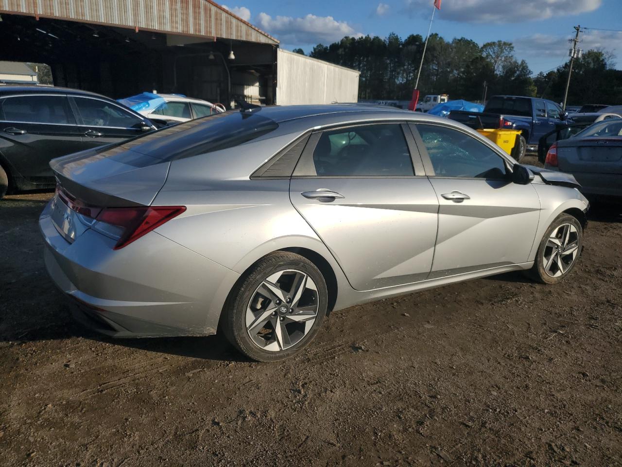 2023 HYUNDAI ELANTRA SEL VIN:5NPLS4AG2PH090131
