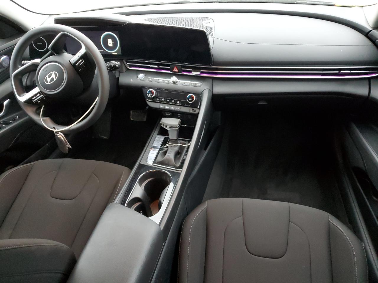 2024 HYUNDAI ELANTRA BLUE VIN:KMHLM4DJ5RU101113