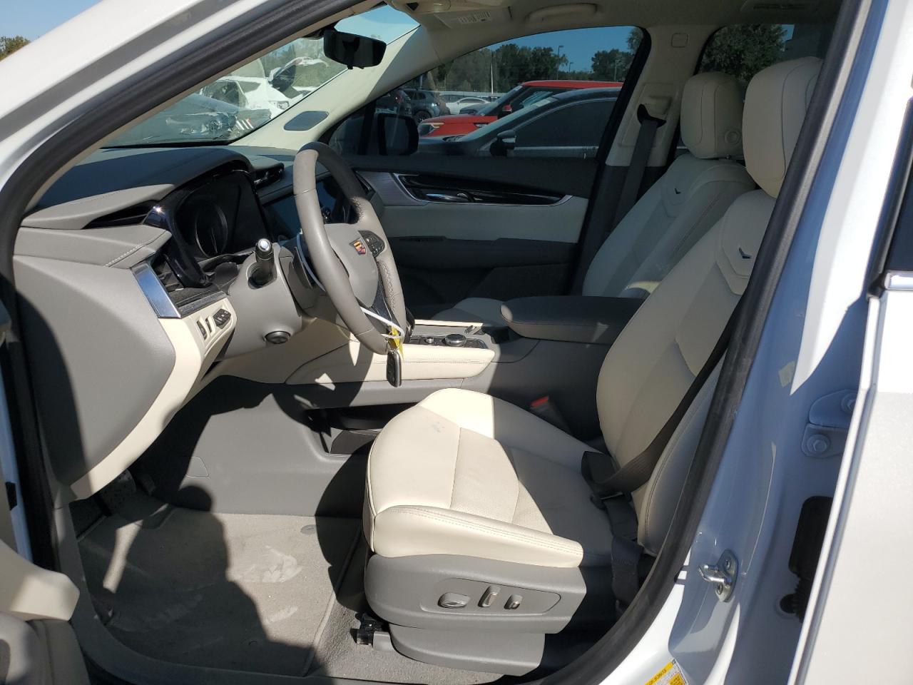 2024 CADILLAC XT6 PREMIUM LUXURY VIN:1GYKPCRS4RZ742995