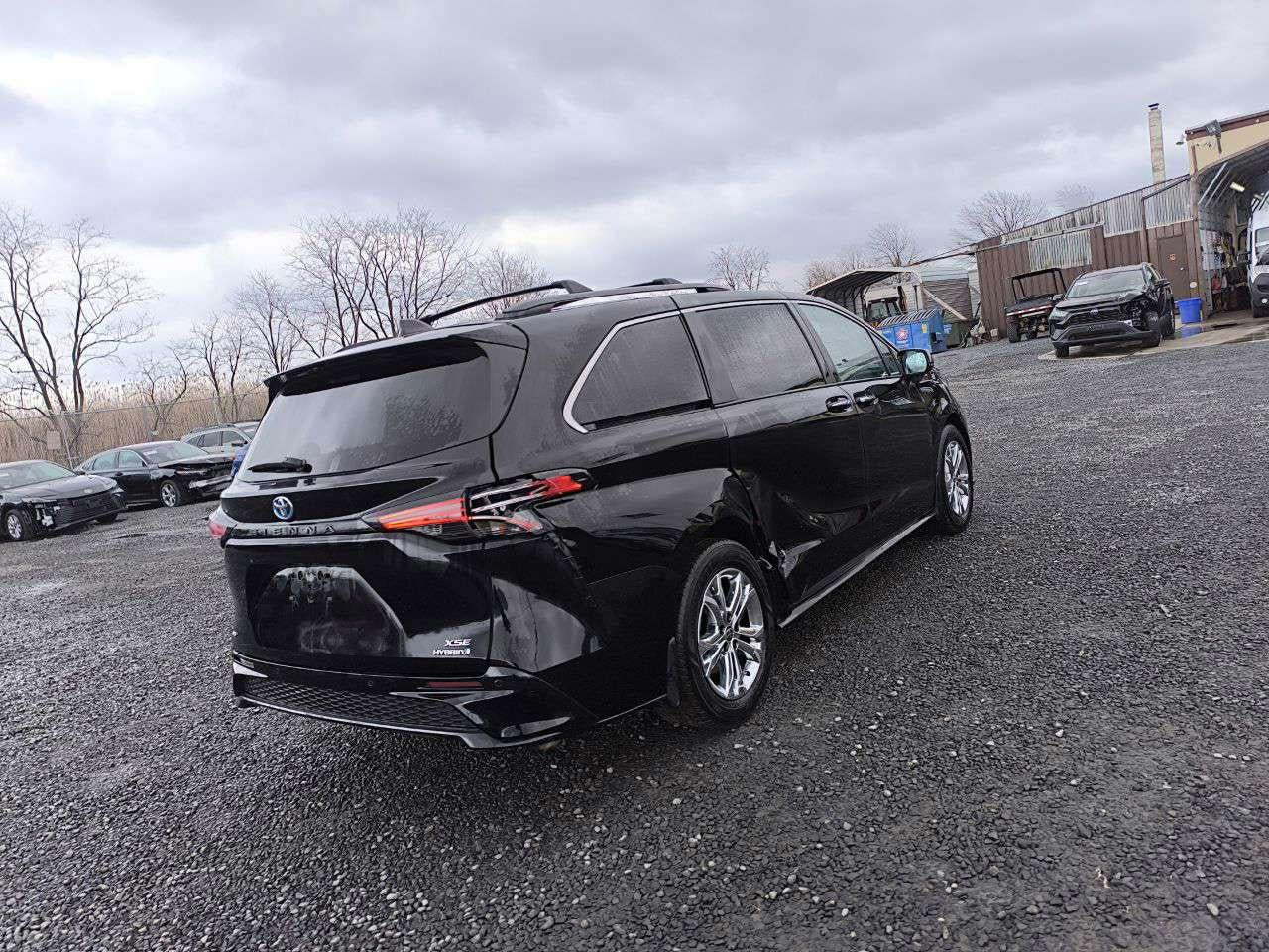 2022 TOYOTA SIENNA XSE VIN:5TDXSKFC5NS069826