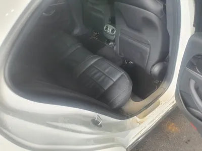 2016 Mercedes-Benz E 300 VIN: