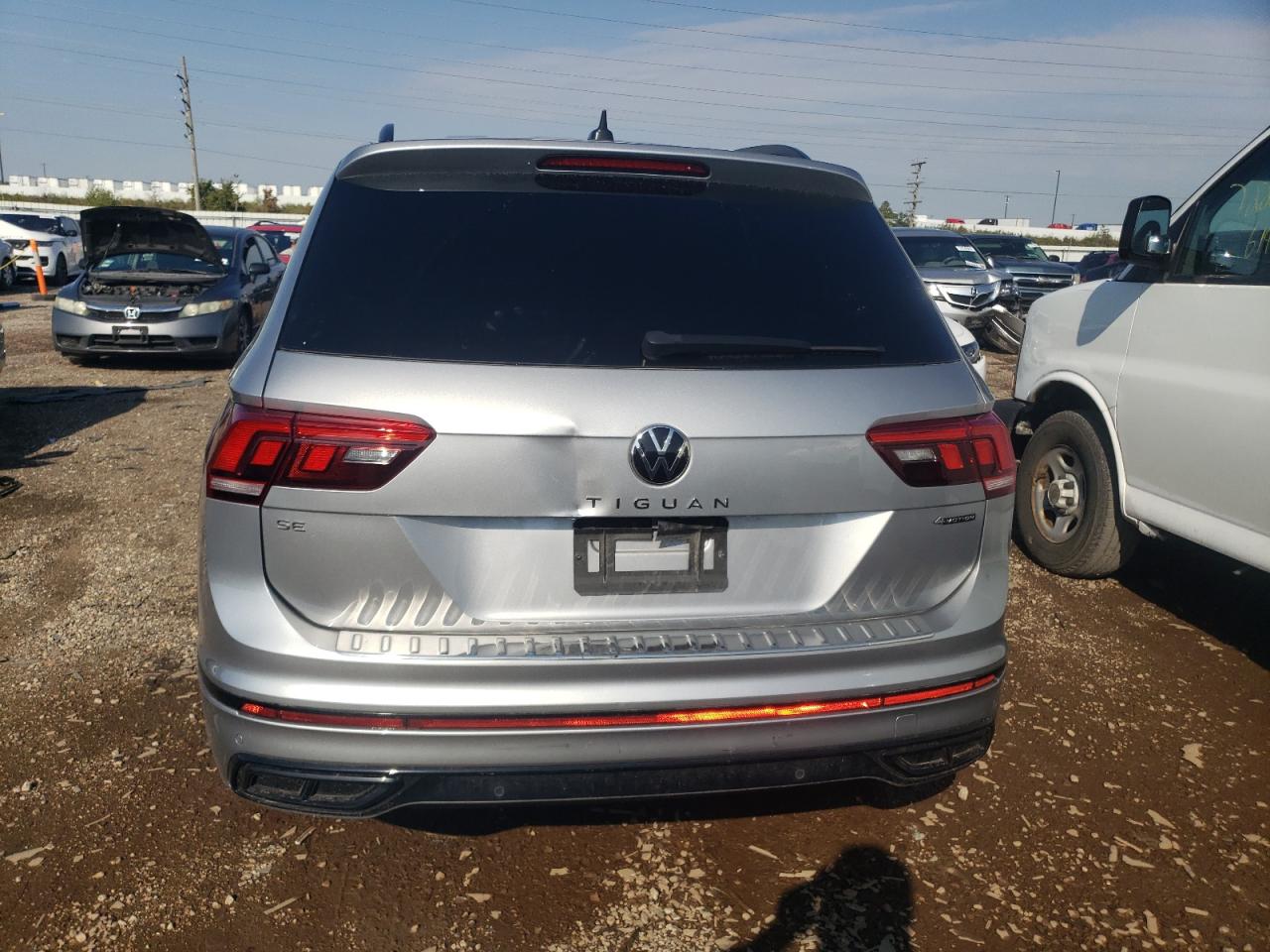 2022 VOLKSWAGEN TIGUAN SE R-LINE BLACK VIN:3VV8B7AX4NM030805
