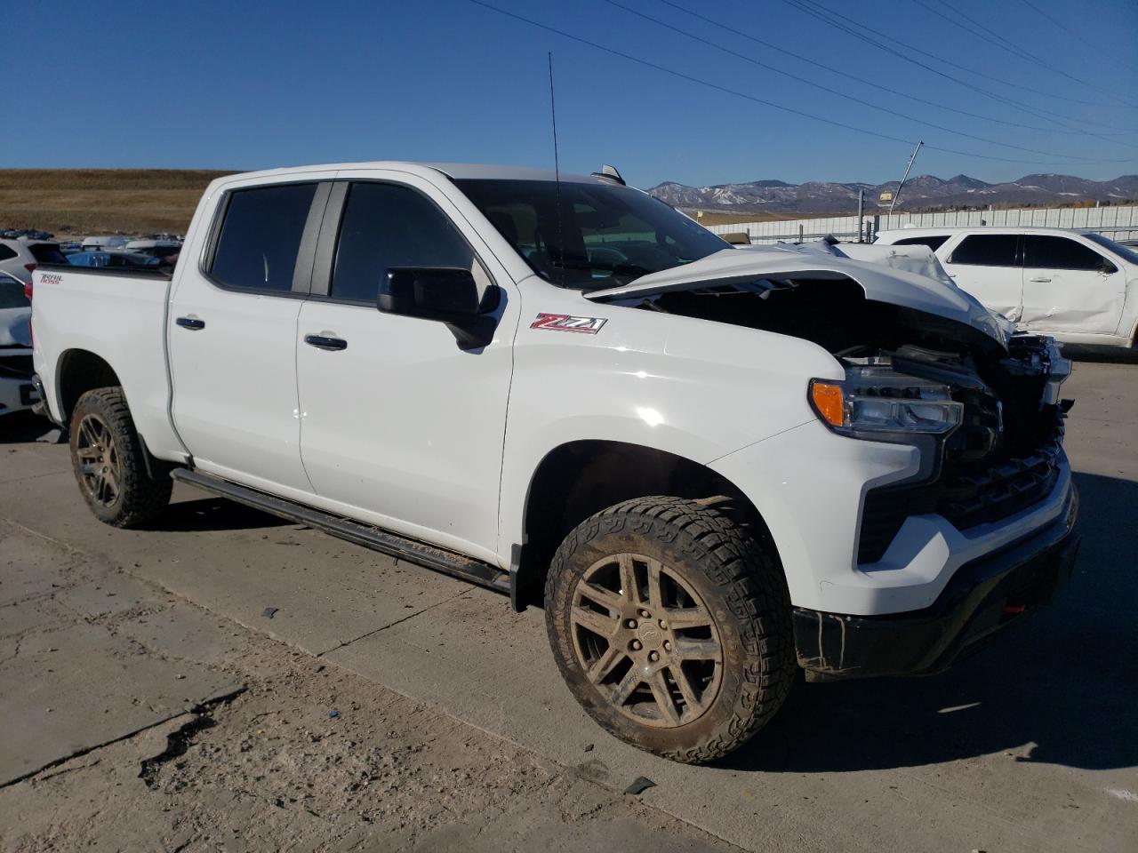 2024 CHEVROLET SILVERADO K1500 LT TRAIL BOSS VIN:3GCUDFEDXRG315952