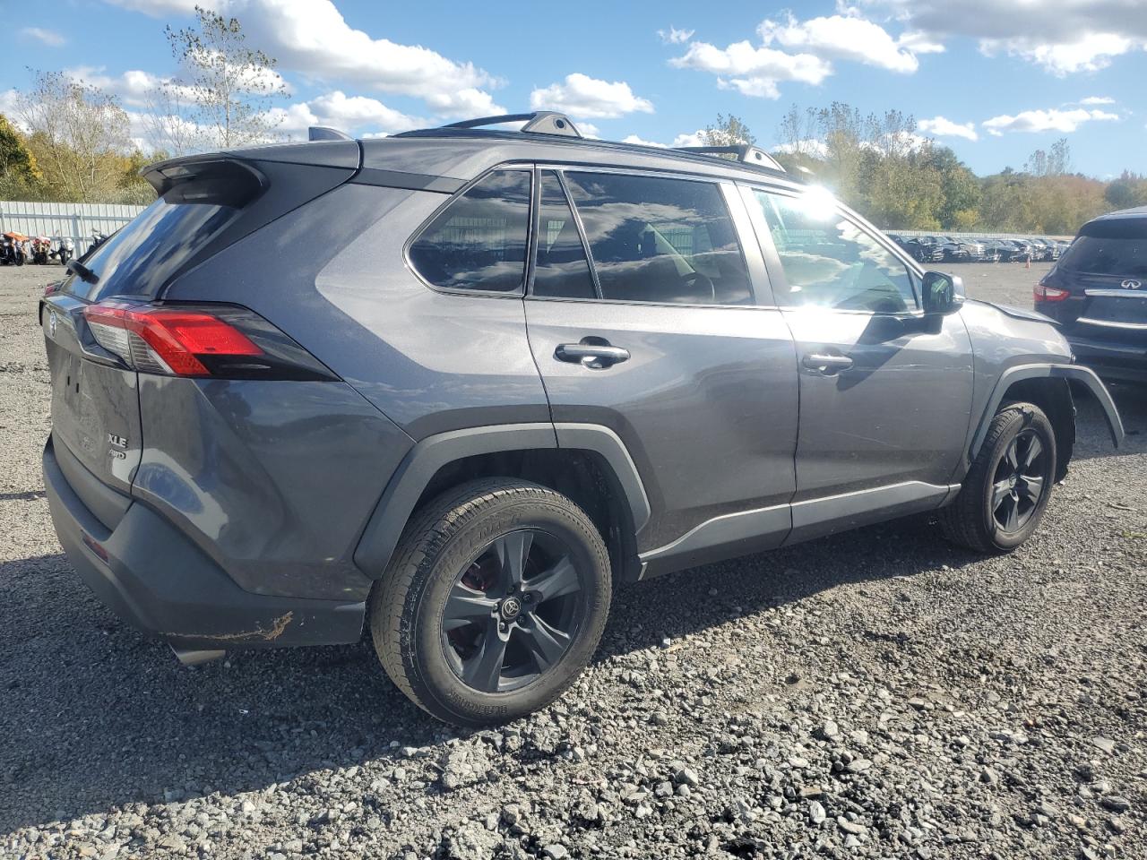 2022 TOYOTA RAV4 XLE VIN:2T3P1RFV5NC270266
